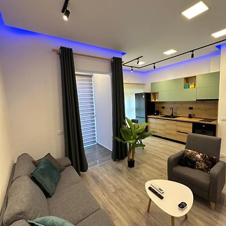 Sunflower Apartment Tiranë Ngoại thất bức ảnh