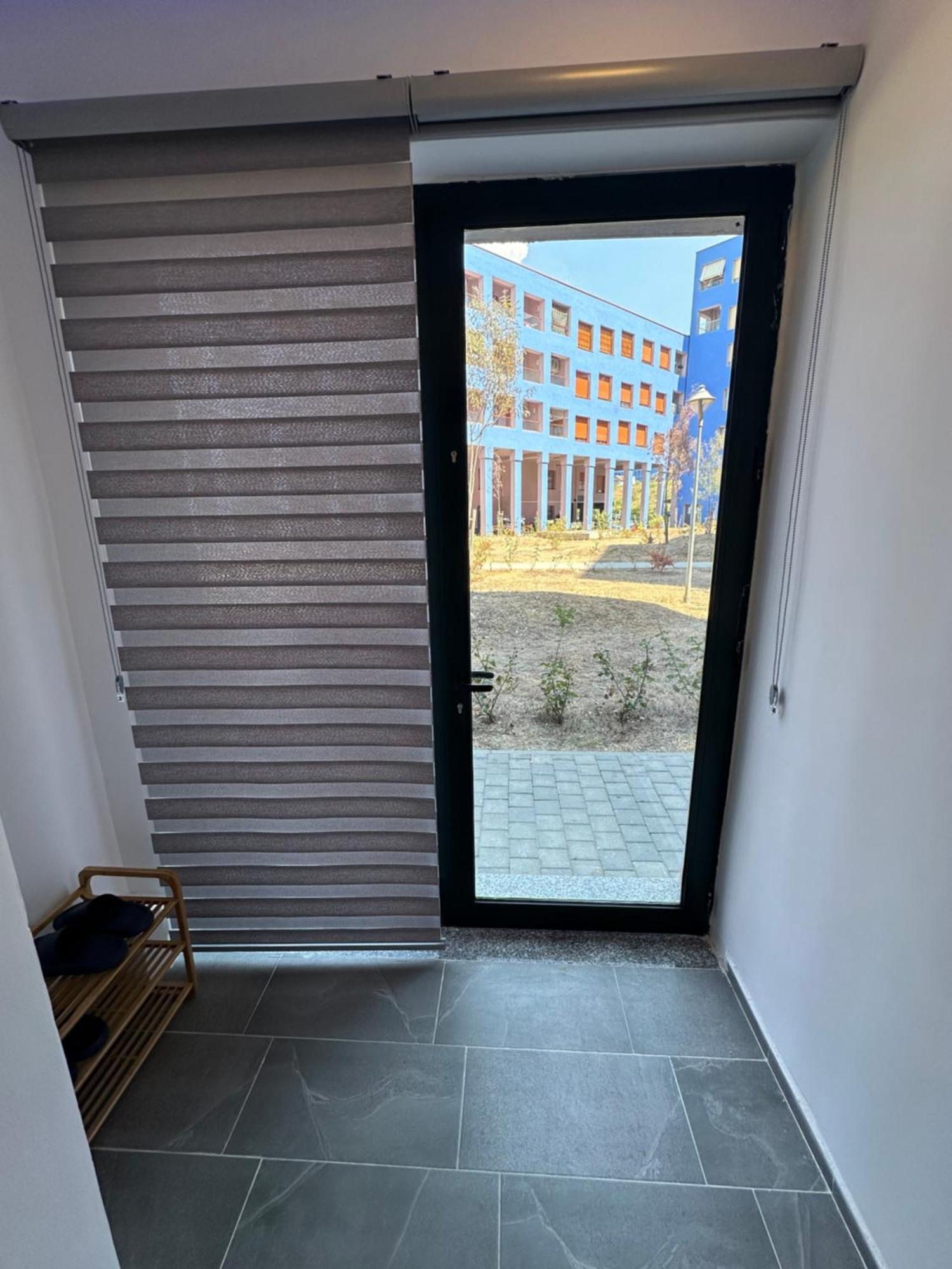 Sunflower Apartment Tiranë Ngoại thất bức ảnh