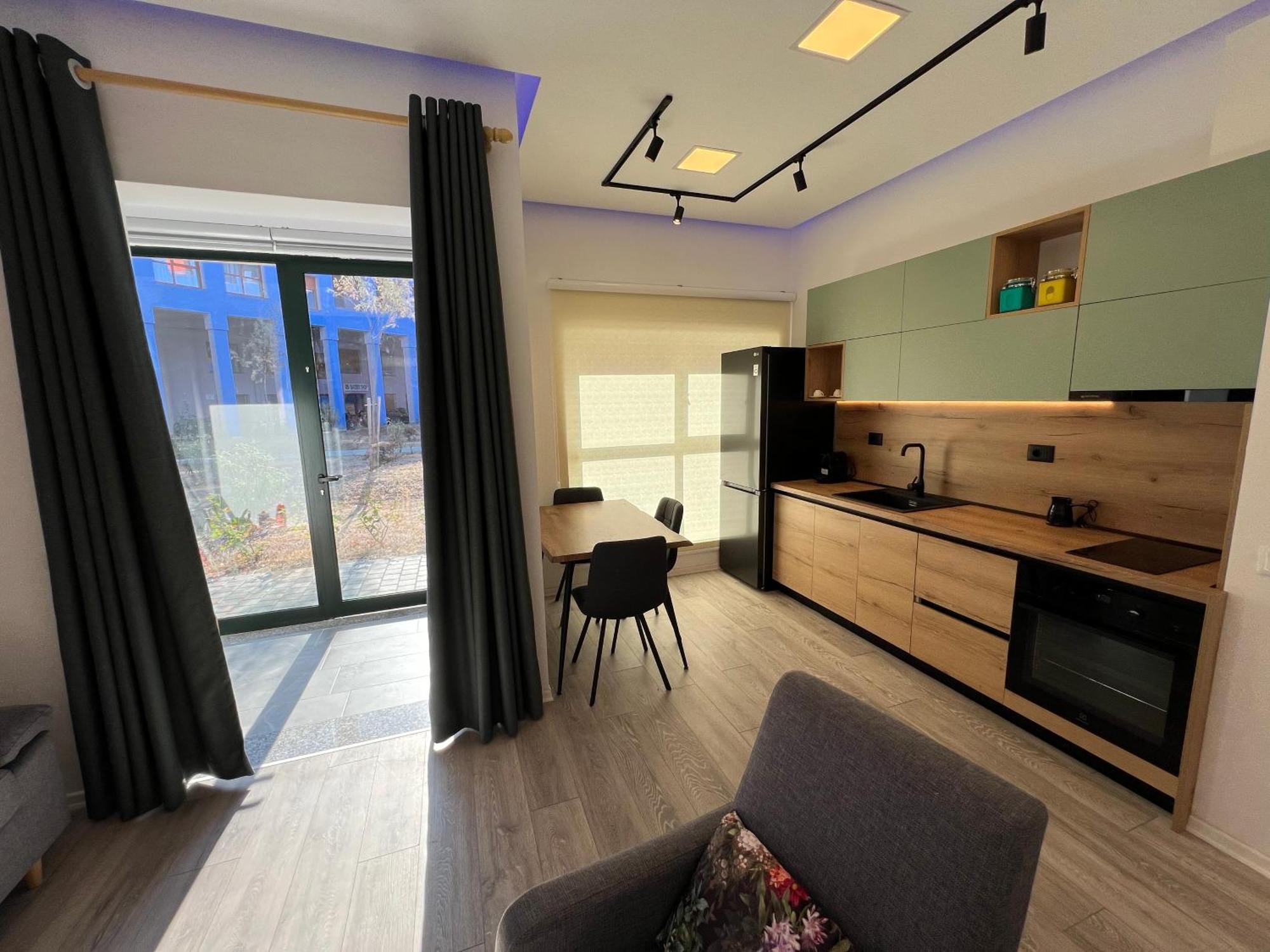 Sunflower Apartment Tiranë Ngoại thất bức ảnh